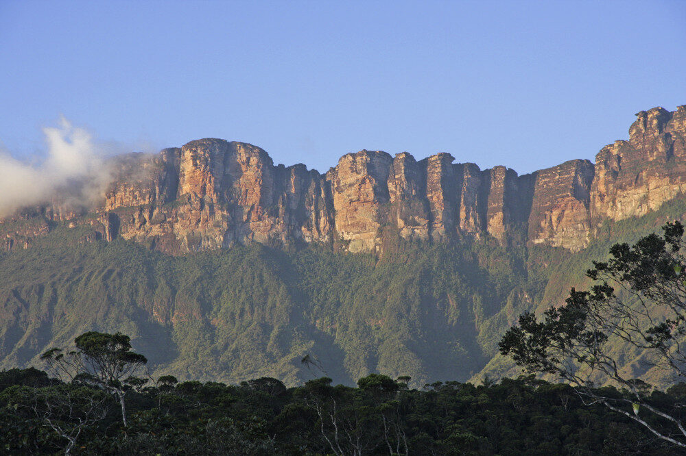 Tafelberge im Cacaima Nationalpark (Roraima)